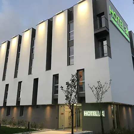 3k Porto Aeroporto Hotel 3*