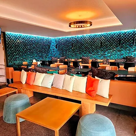 3k Porto Aeroporto Hotel